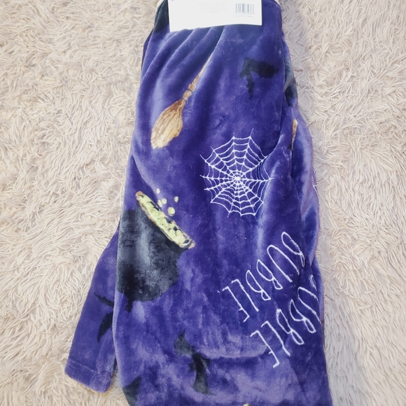 NEW Rae Dunn Halloween Witch Bubble Bubble Toil Trouble Plush Throw Blanket Bats - Picture 2 of 4